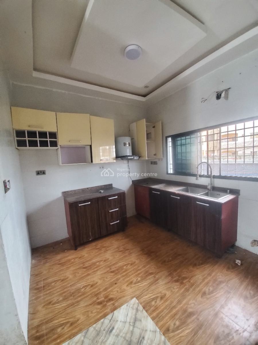 2bed Flat, Terraness Estate, Sangotedo, Ajah, Lagos, Flat / Apartment for Rent
