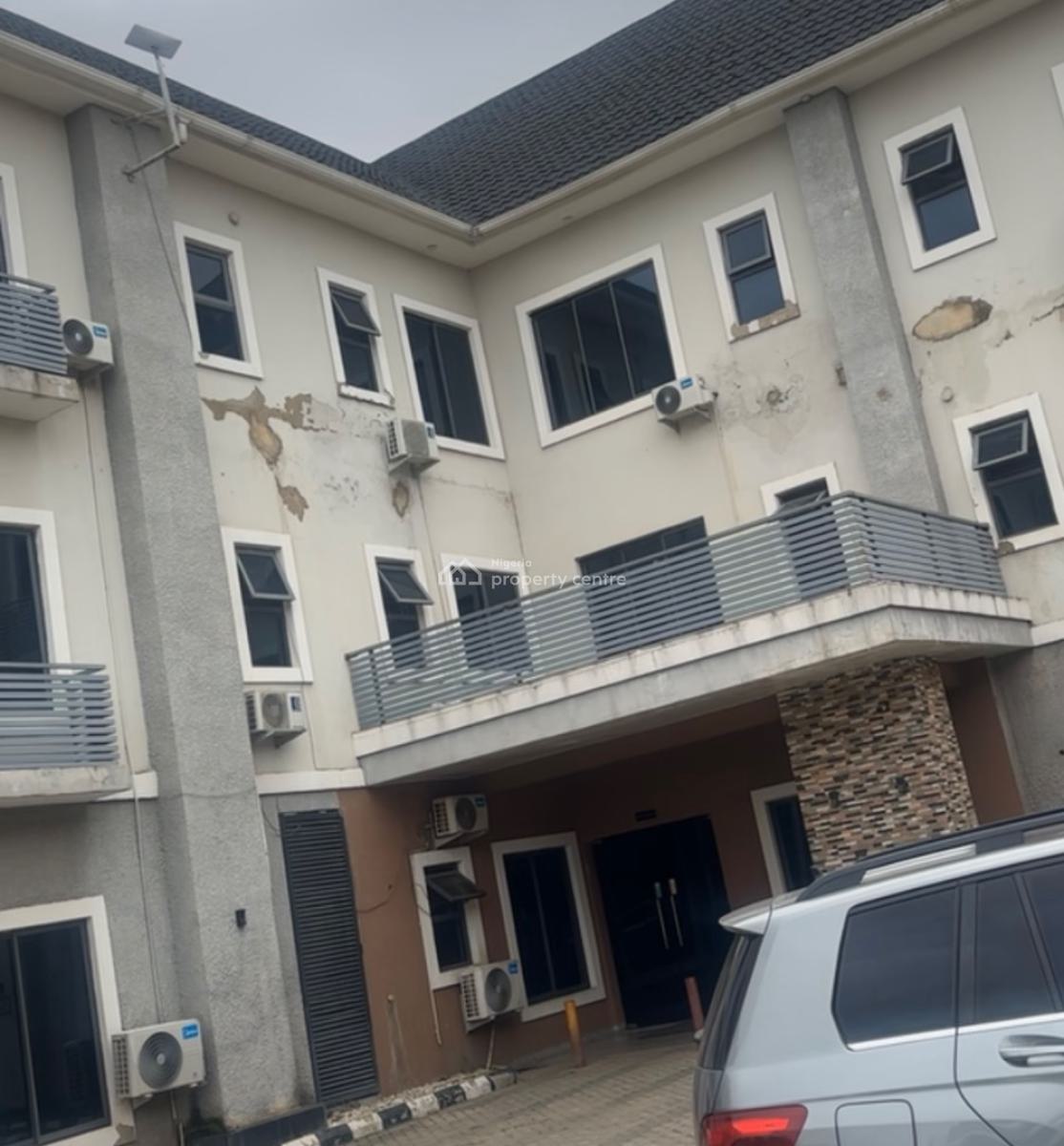 30 Rooms Hotel in Fo1 Kubwa, Fo1 Kubwa, Fo1 Layout, Kubwa, Abuja, Hotel / Guest House for Sale