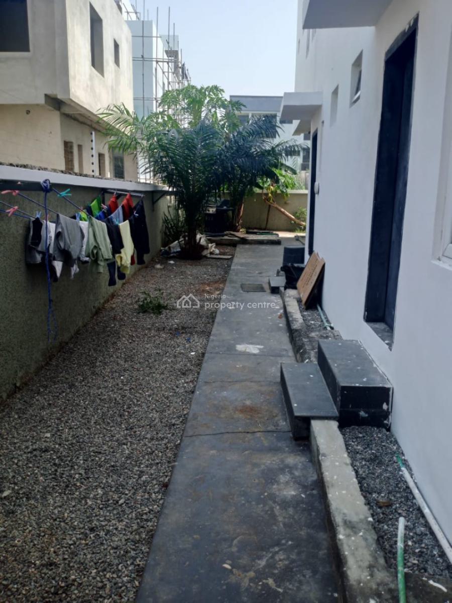 7 Bedroom Duplex I, Pinnock Beach Estate, Osapa, Lekki, Lagos, Detached Duplex for Sale
