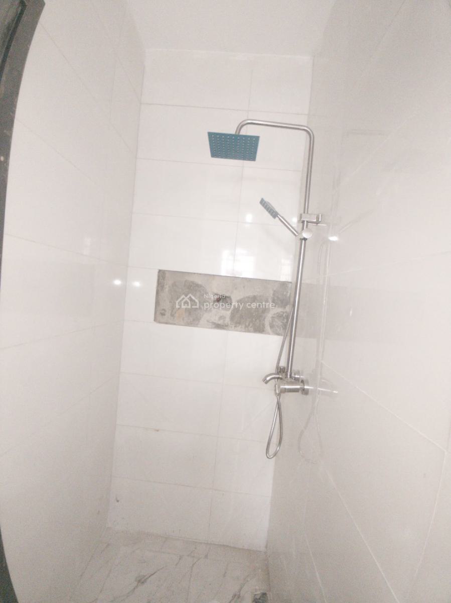 Luxurious 2 Bedroom Apartment, Ajah, Lagos, Flat / Apartment for Sale