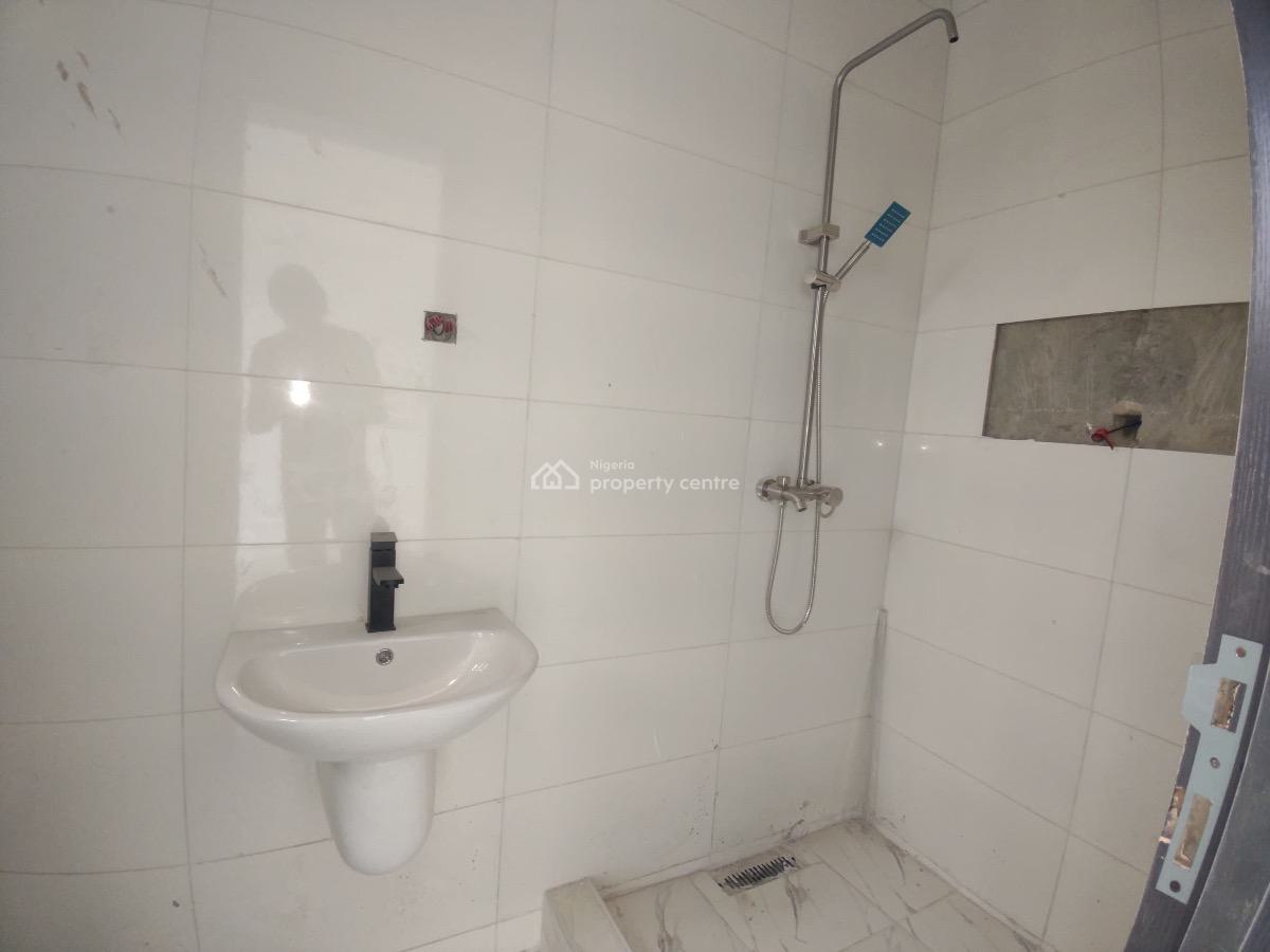 Luxurious 2 Bedroom Apartment, Ajah, Lagos, Flat / Apartment for Sale