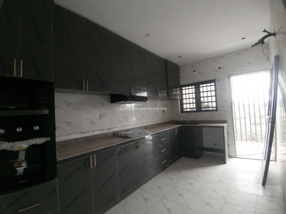 Luxurious 2 Bedroom Apartment, Ajah, Lagos, Flat / Apartment for Sale