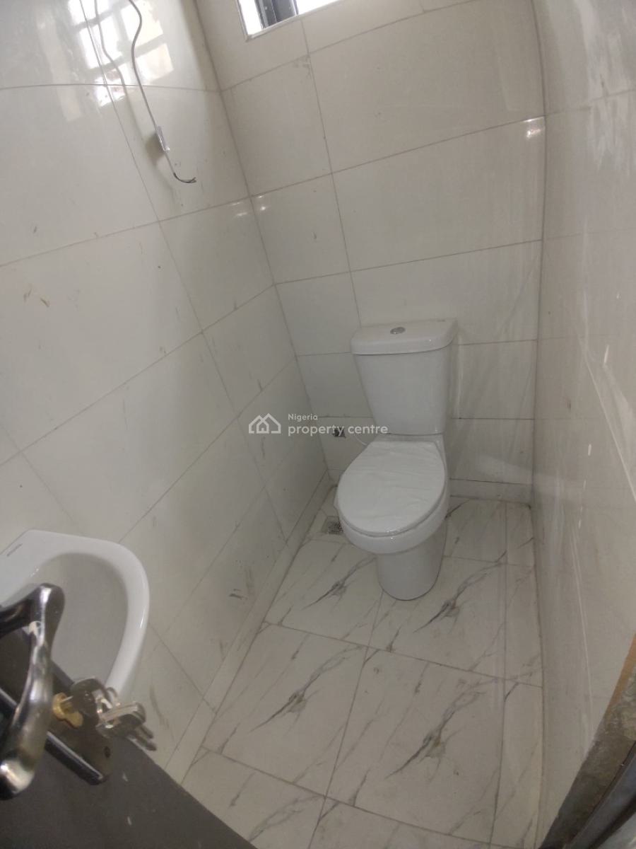 Luxurious 2 Bedroom Apartment, Ajah, Lagos, Flat / Apartment for Sale