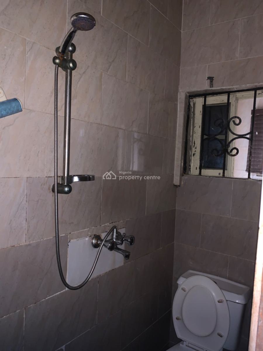 2 Bedroom Flat, Divine Estate, Ago Palace, Isolo, Lagos, Flat / Apartment for Rent