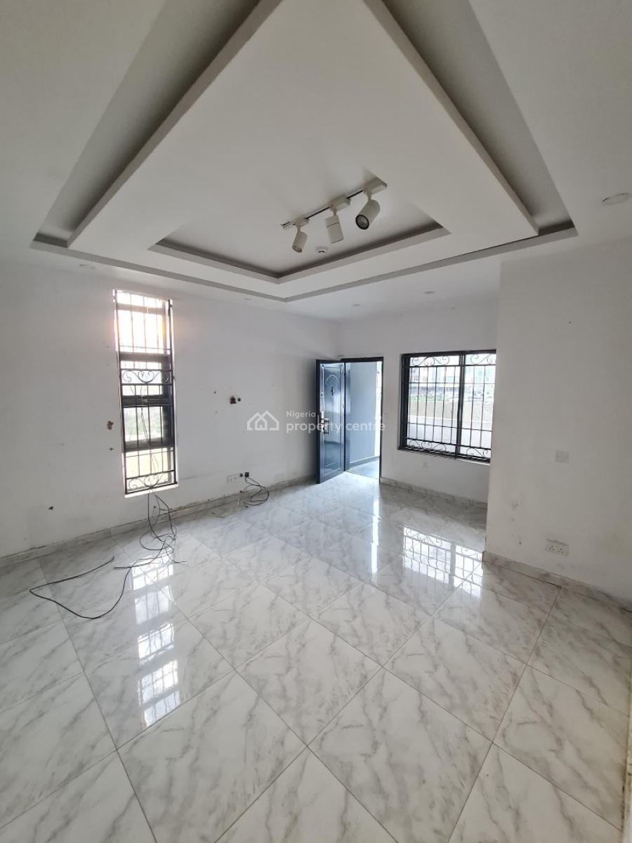 Spacious 3 Bedroom Apartment (first Floor), Ikate Elegushi, Lekki, Lagos, Flat / Apartment for Rent