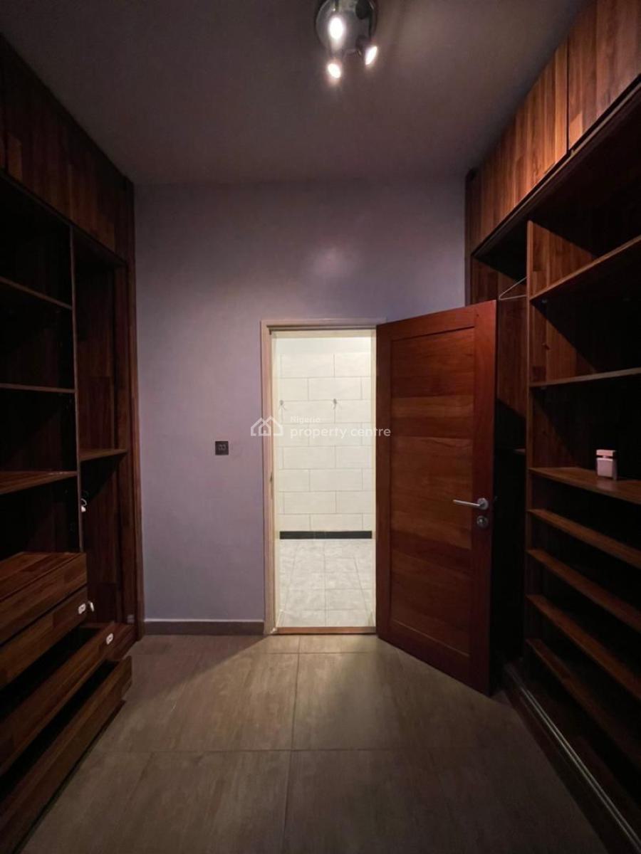 Well Built 3 Bedroom Apartment, Ikate Elegushi, Lekki, Lagos, Flat / Apartment for Rent