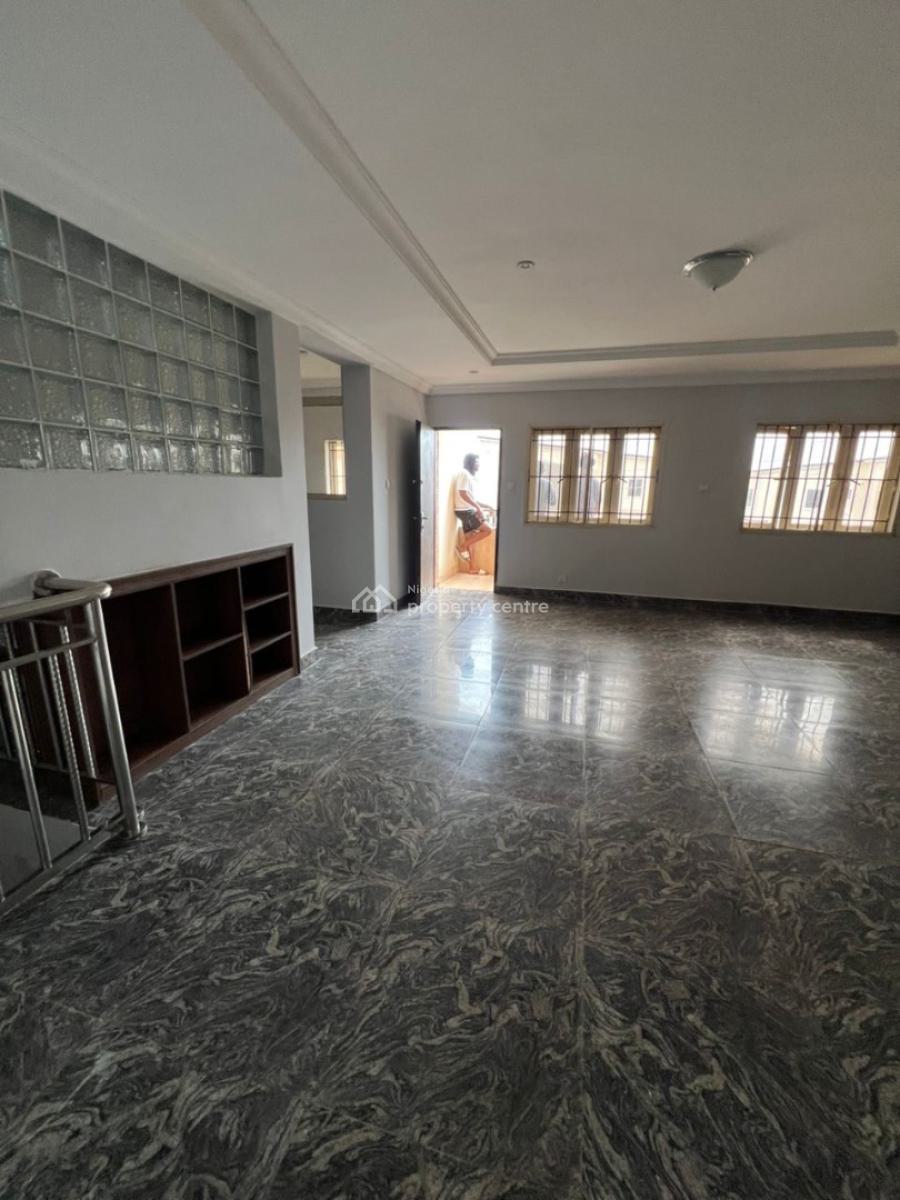 Very Massive and Spacious Three (3) Bedroom Apartment, Aquamarine Estate, Apo, Abuja, Terraced Duplex for Rent