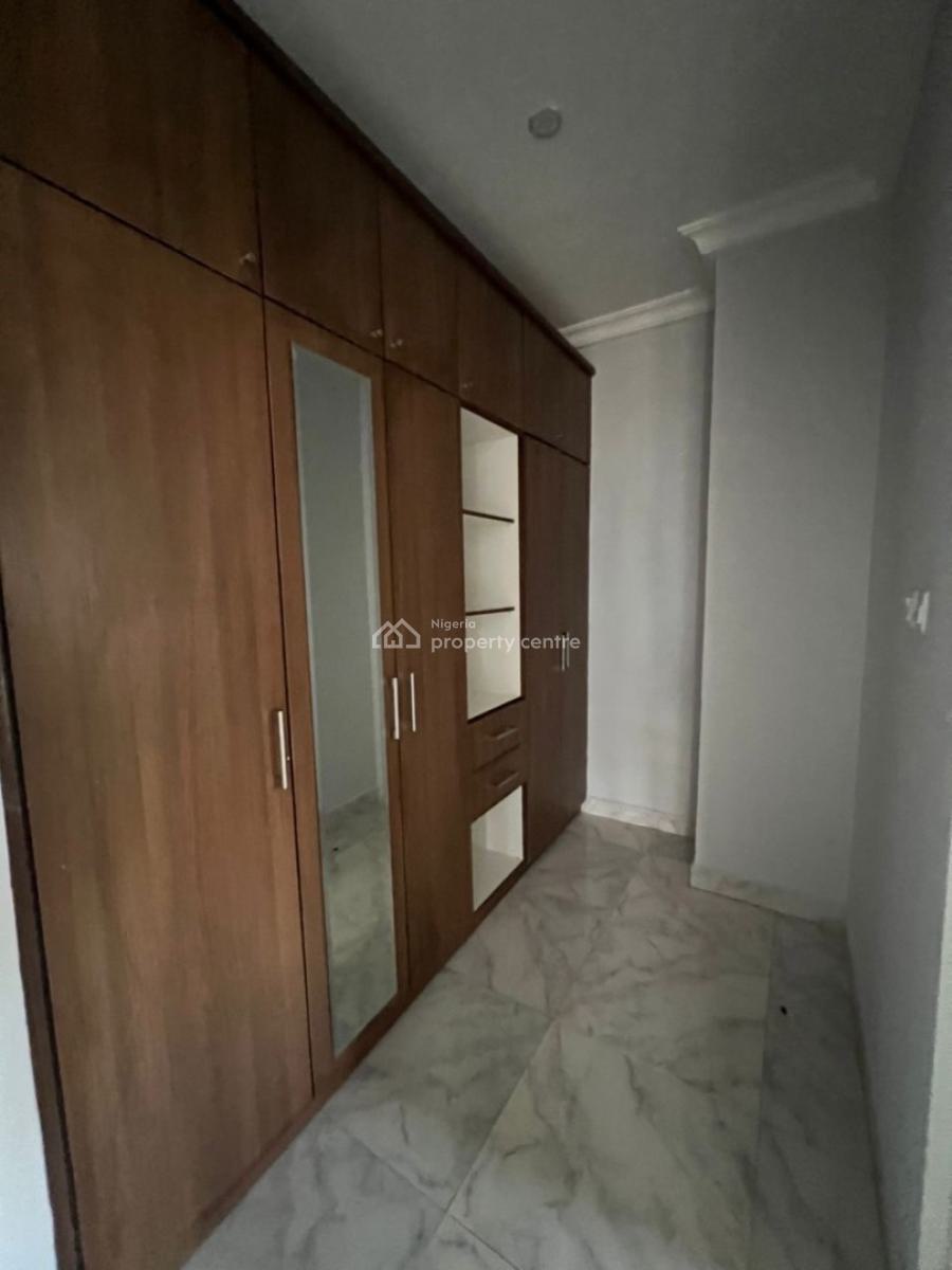 Very Massive and Spacious Three (3) Bedroom Apartment, Aquamarine Estate, Apo, Abuja, Terraced Duplex for Rent