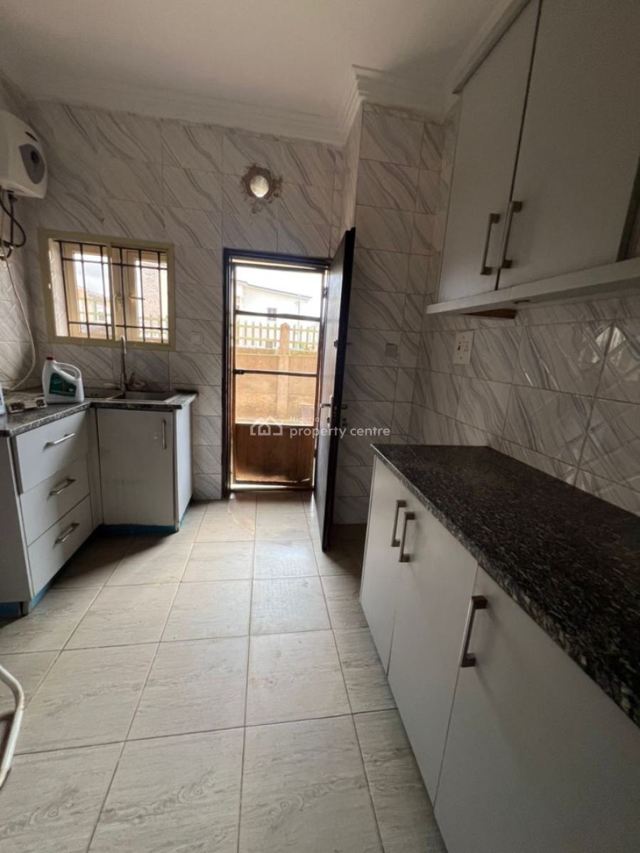 Very Massive and Spacious Three (3) Bedroom Apartment, Aquamarine Estate, Apo, Abuja, Terraced Duplex for Rent