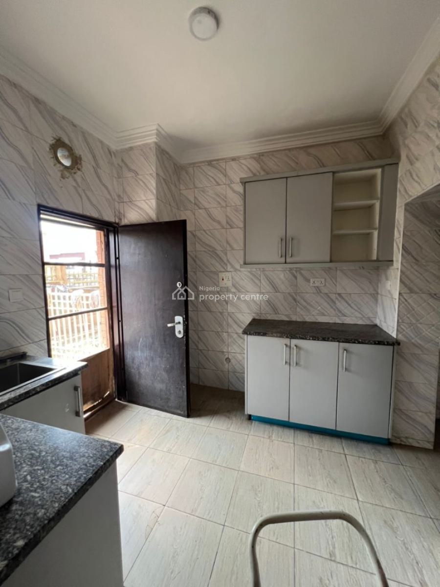 Very Massive and Spacious Three (3) Bedroom Apartment, Aquamarine Estate, Apo, Abuja, Terraced Duplex for Rent