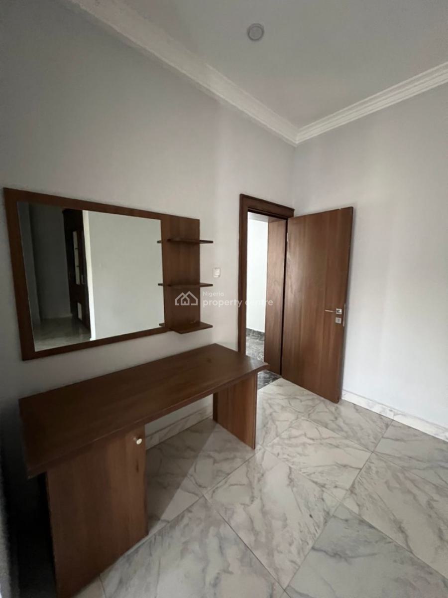 Very Massive and Spacious Three (3) Bedroom Apartment, Aquamarine Estate, Apo, Abuja, Terraced Duplex for Rent