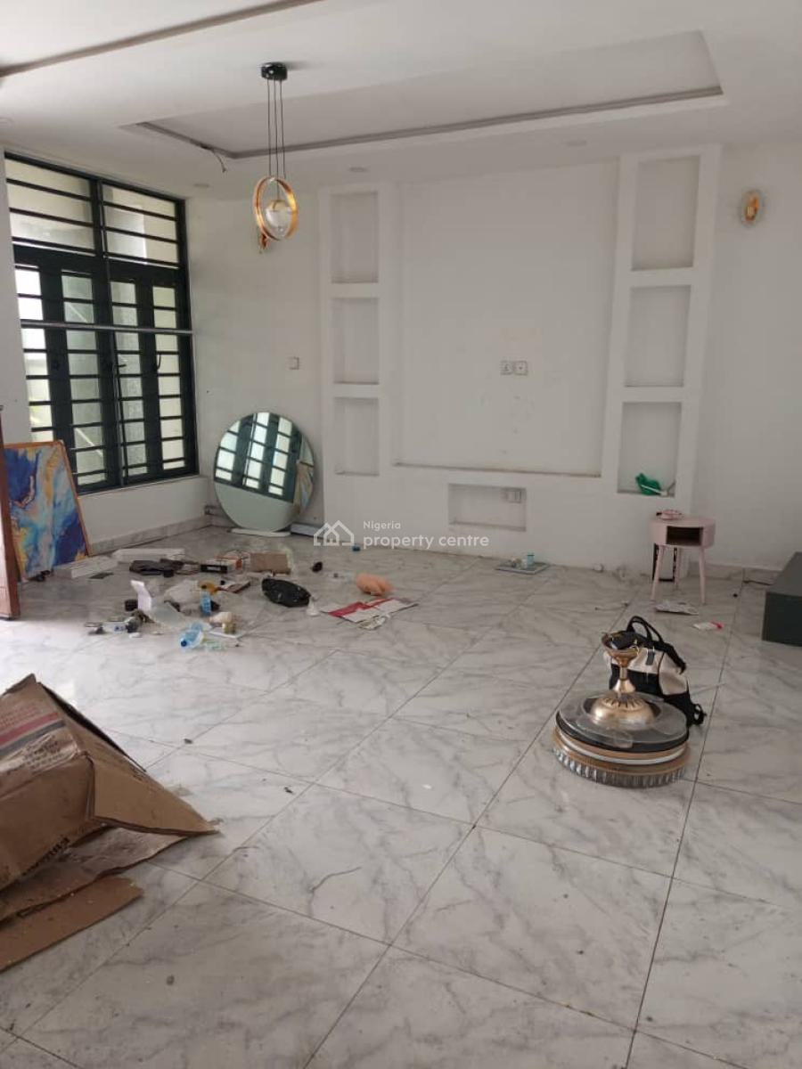 Spacious 3bedroom, Ologolo, Lekki, Lagos, Terraced Duplex for Rent