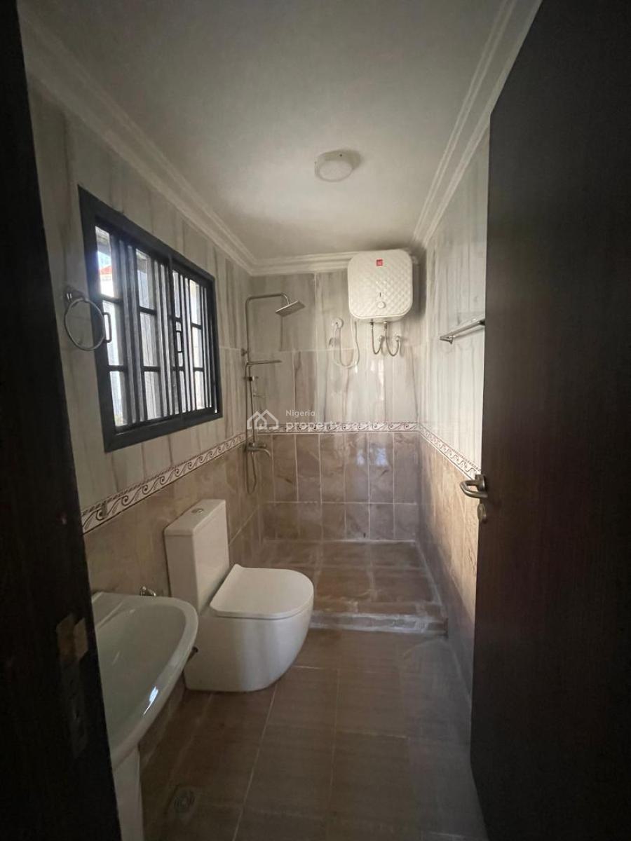 5 Bedroom Semi Detached Duplex, Main, Guzape District, Abuja, Semi-detached Duplex for Sale
