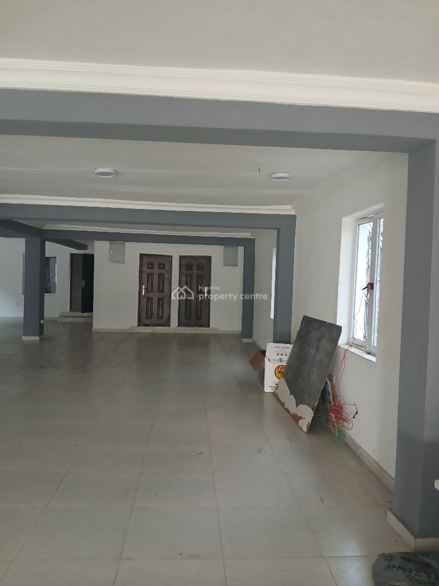 Shop/office 300sqms Space, Off Agindingbi, Ikeja, Lagos, Office Space for Rent