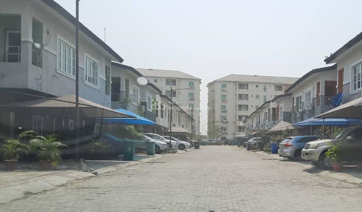 Shell Form 3 Bedroom Terraced Duplex with Bq, Lekki Paradise 3 Estate, Chevron Drive, Lekki, Lagos, Terraced Duplex for Sale