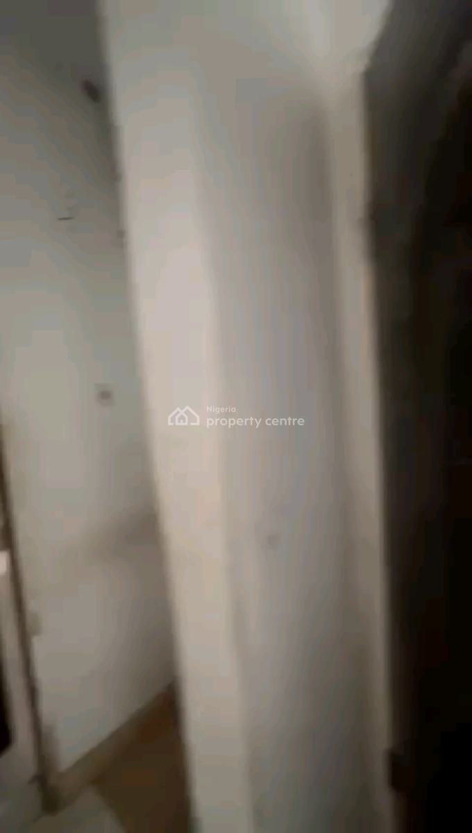 a Standard Mini Flat, Off Ilaje Road, Bariga, Shomolu, Lagos, Mini Flat (room and Parlour) for Rent