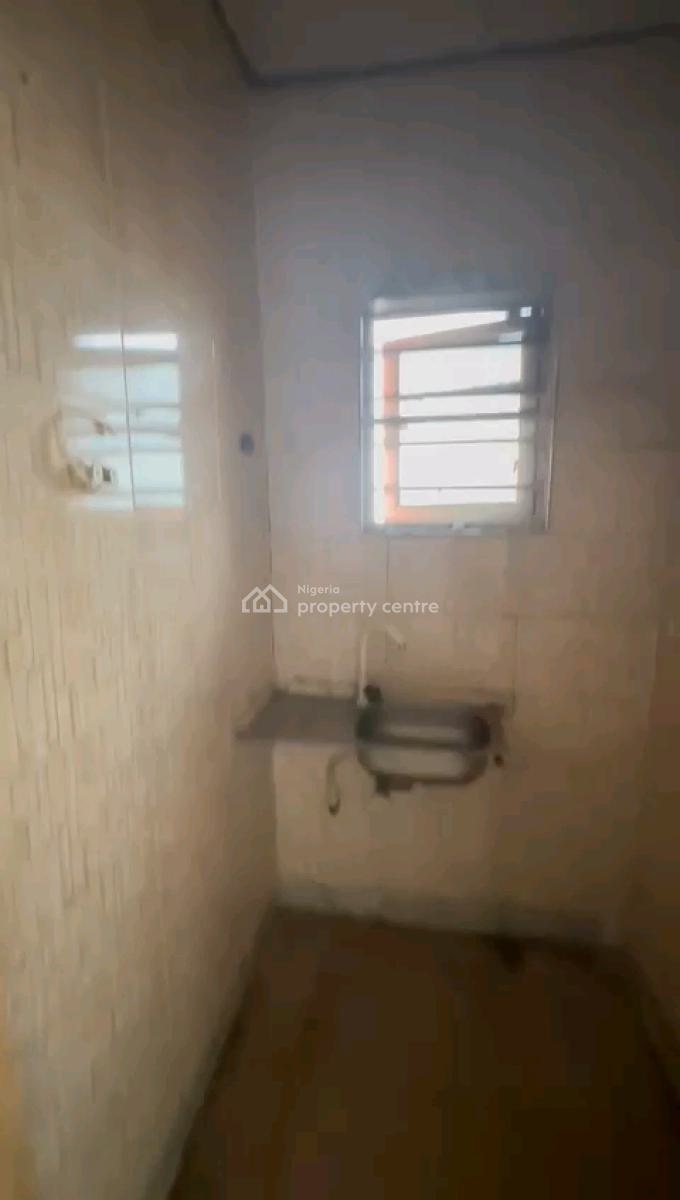 a Standard Mini Flat, Off Ilaje Road, Bariga, Shomolu, Lagos, Mini Flat (room and Parlour) for Rent