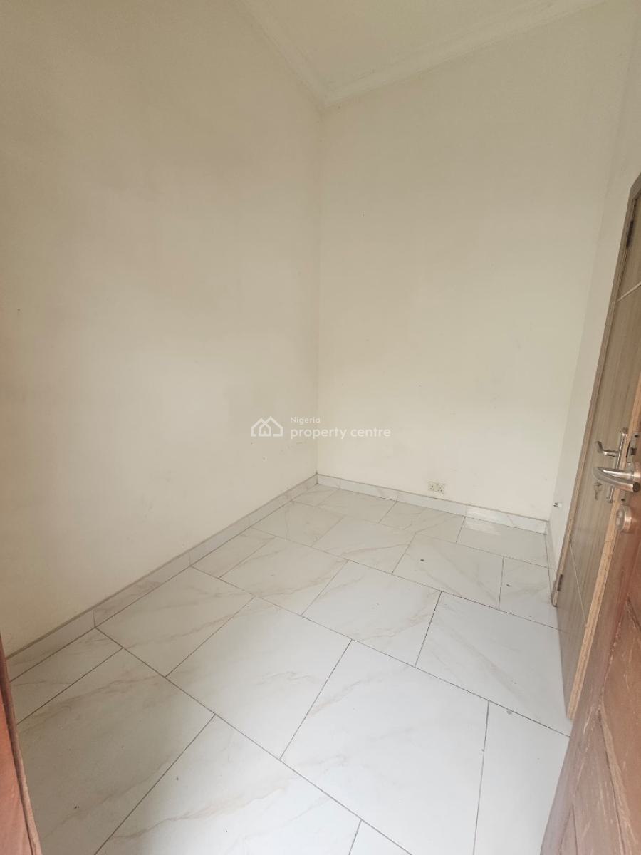 Bq with Its Own Toilet and Separate Space for Kitchen, Ikoyi, Lagos, Flat / Apartment for Rent