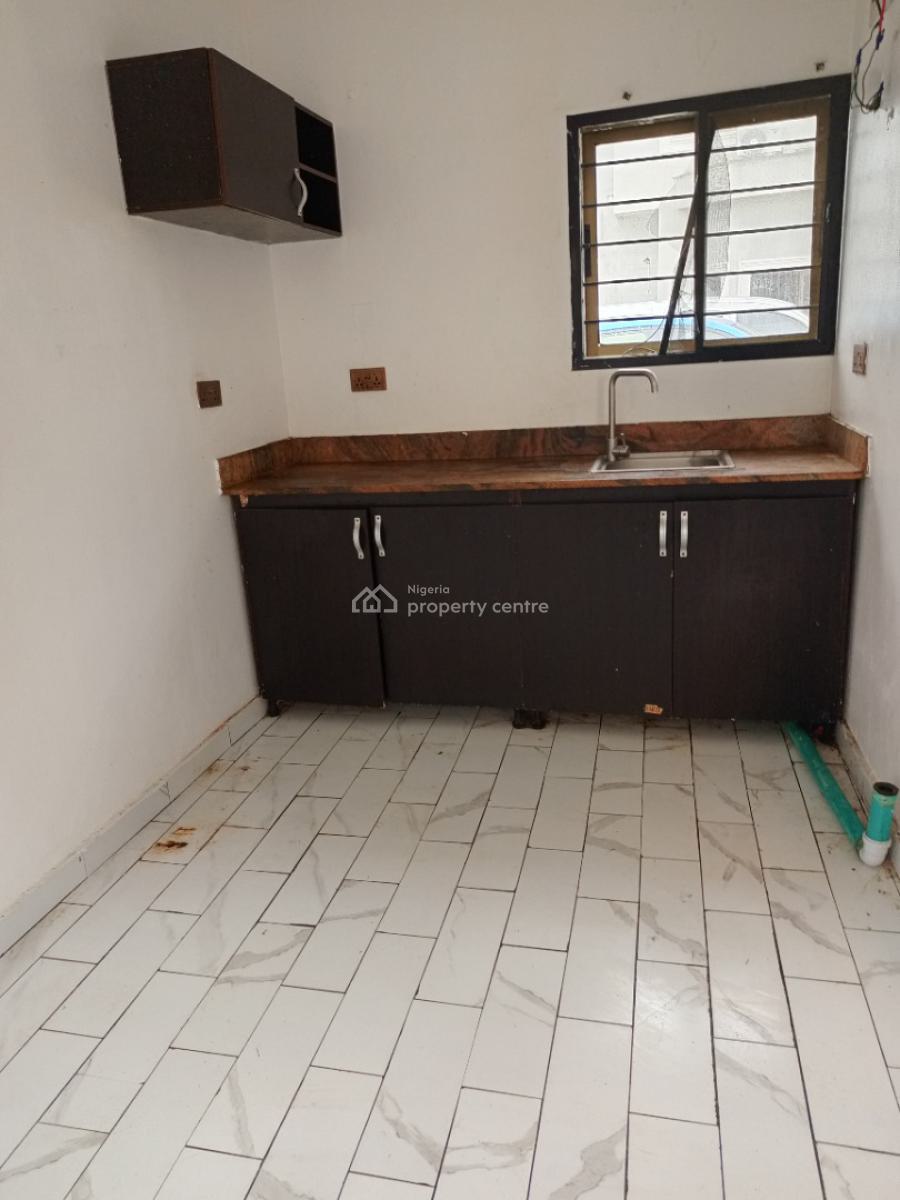 Spacious Studio Apartment Within a Very Serene and Secured Estate, Cooperative Estate, Badore, Ajah, Lagos, Flat / Apartment for Rent