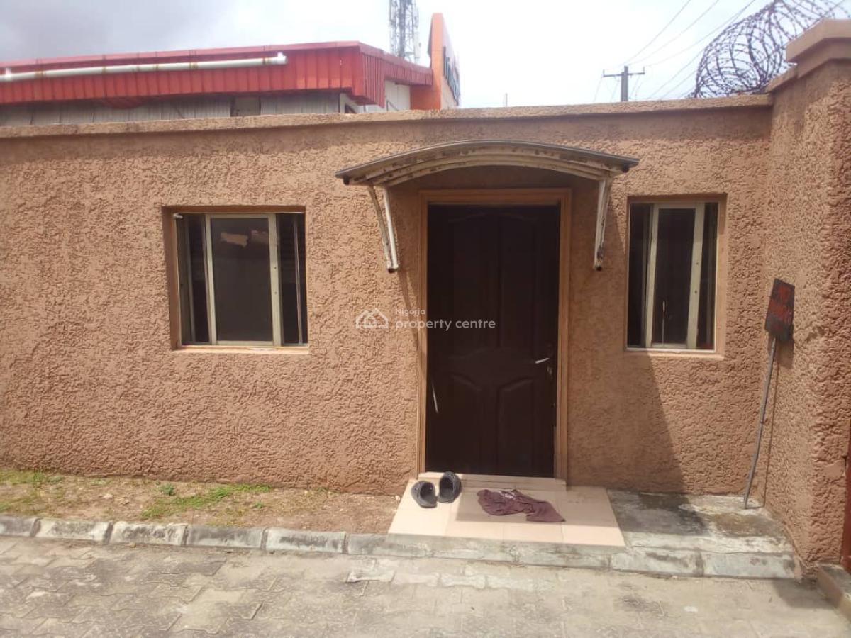 Nice, Spacious Standard Room Self Contained with Wardrobe and Kitchen, Providence Street, Lekki Phase 1, Lekki, Lagos, Self Contain (single Rooms) for Rent