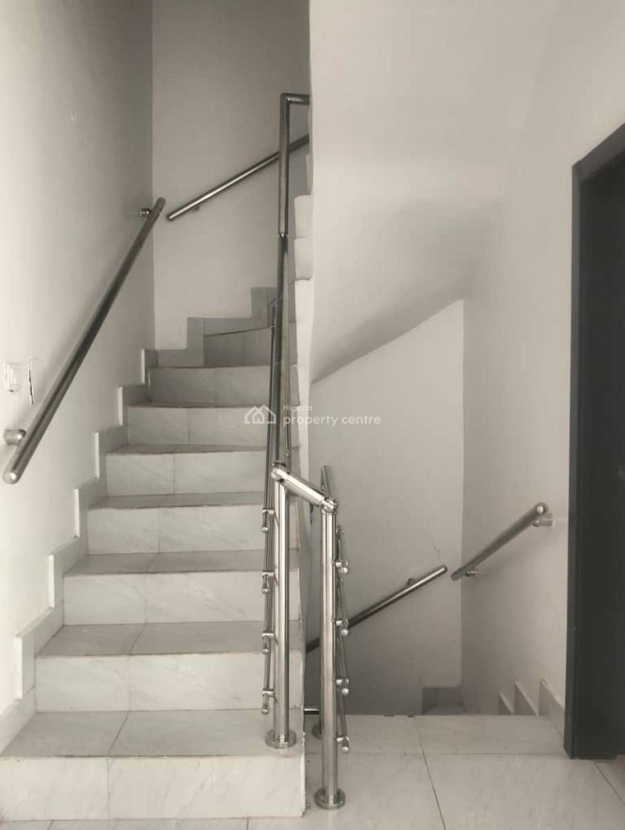 Neat 5 Bedroom Terrace Duplex in a Serene Estate, Osapa, Lekki, Lagos, Terraced Duplex for Rent