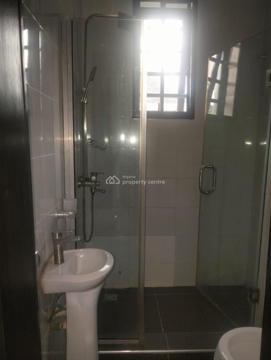 Neat 5 Bedroom Terrace Duplex in a Serene Estate, Osapa, Lekki, Lagos, Terraced Duplex for Rent