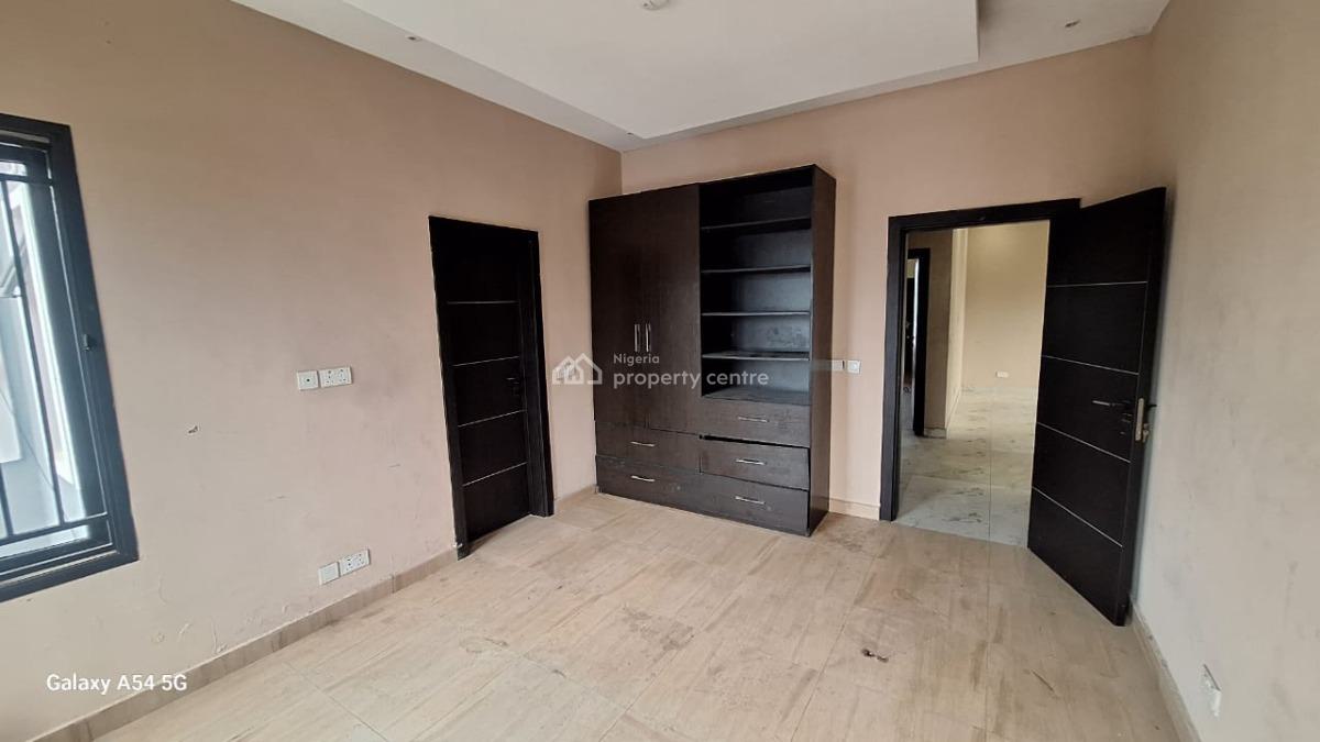 3 Bedroom Serviced Terraced Duplex with a Room Bq, Alfred Court Estate, Agungi, Lekki, Lagos, Terraced Duplex for Rent