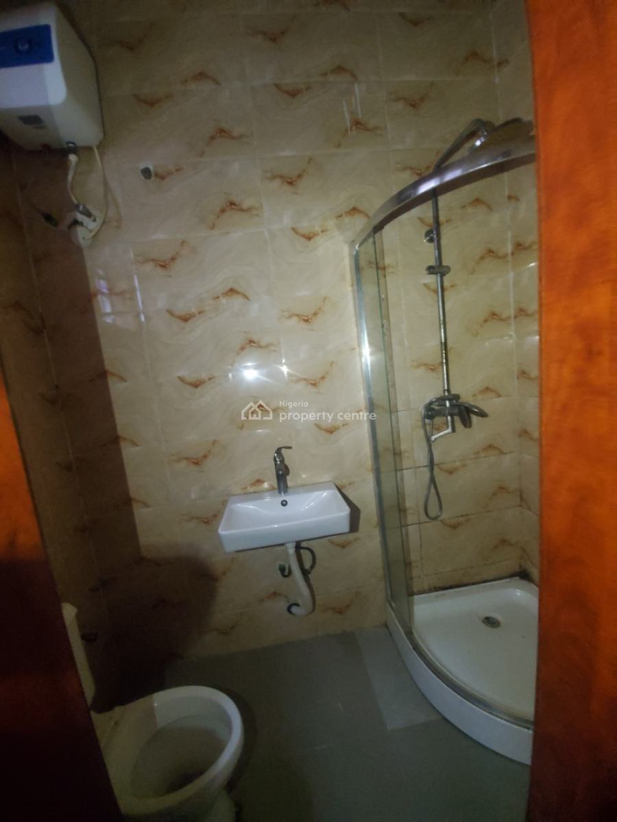 1 Room Shared Kitchen Apartment, Villa Viva, Lekki, Lagos, Flat / Apartment for Rent