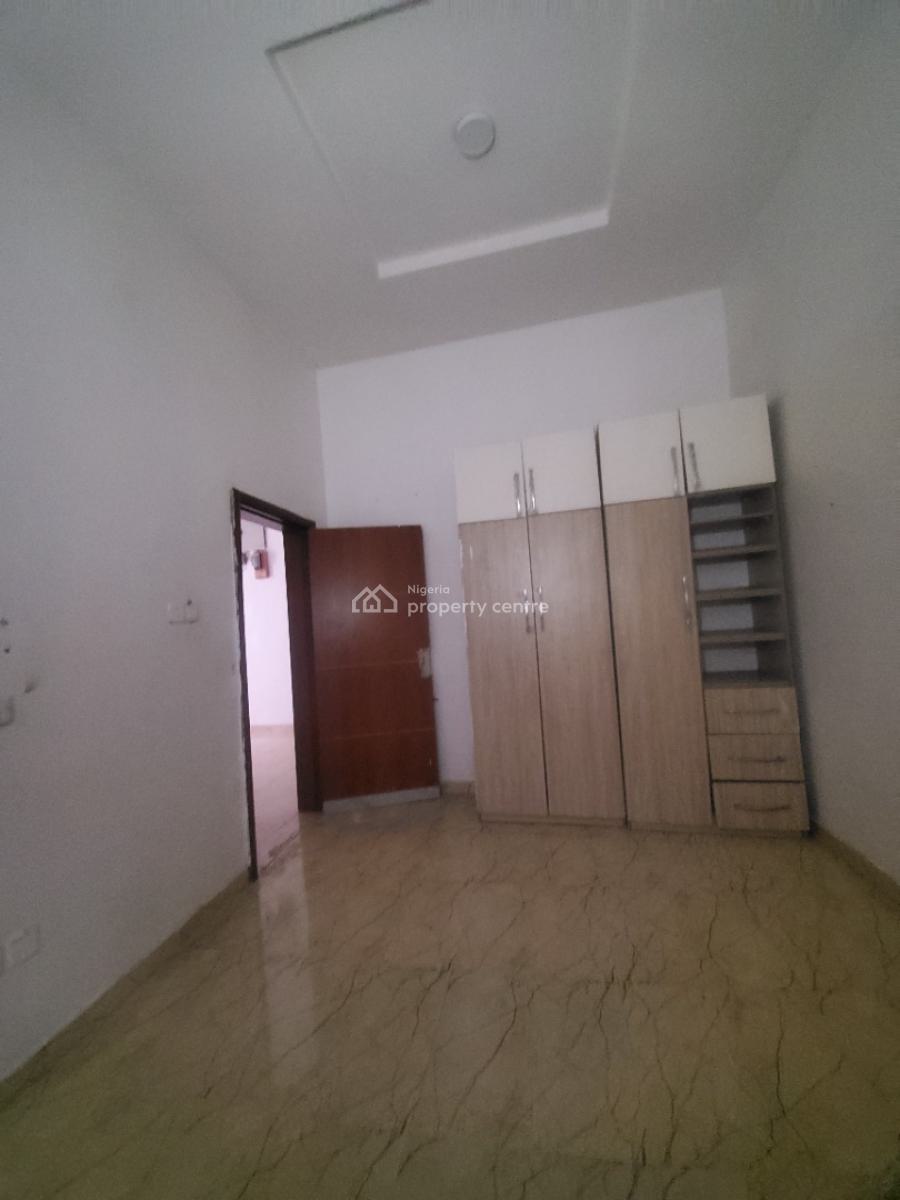 1 Room Shared Kitchen Apartment, Villa Viva, Lekki, Lagos, Flat / Apartment for Rent