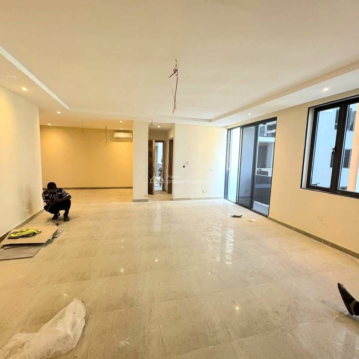 Spacious 3-bedroom Apartment, Lekki Phase 1, Lekki, Lagos, Flat / Apartment for Sale