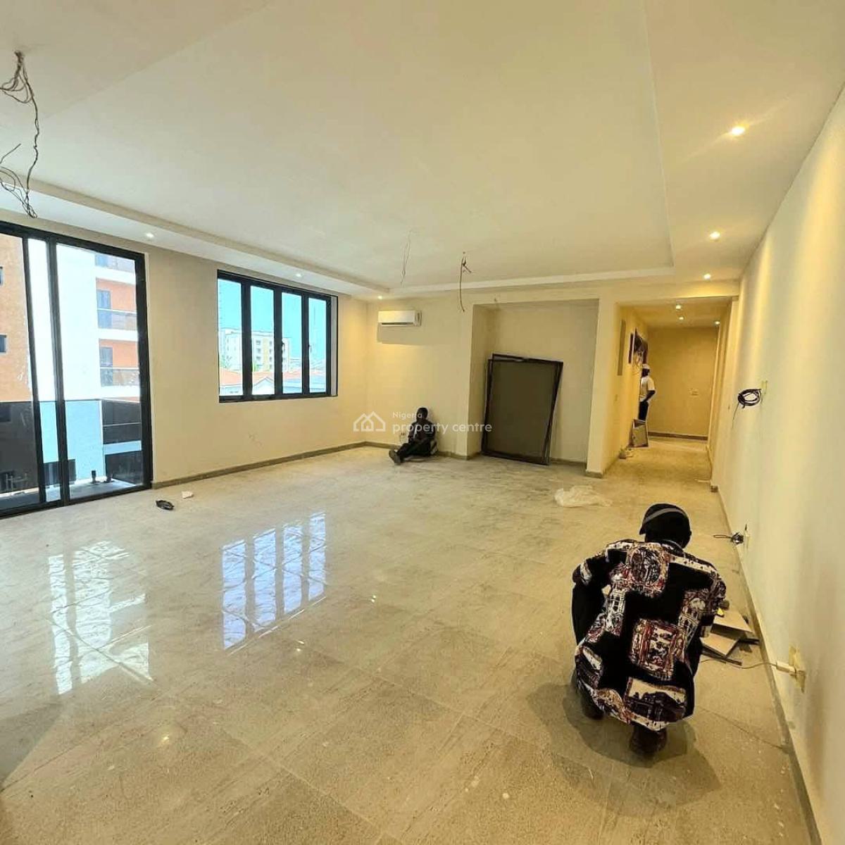 Spacious 3-bedroom Apartment, Lekki Phase 1, Lekki, Lagos, Flat / Apartment for Sale