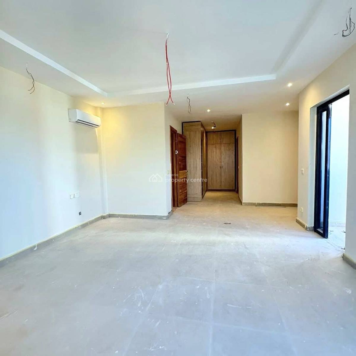 Spacious 3-bedroom Apartment, Lekki Phase 1, Lekki, Lagos, Flat / Apartment for Sale