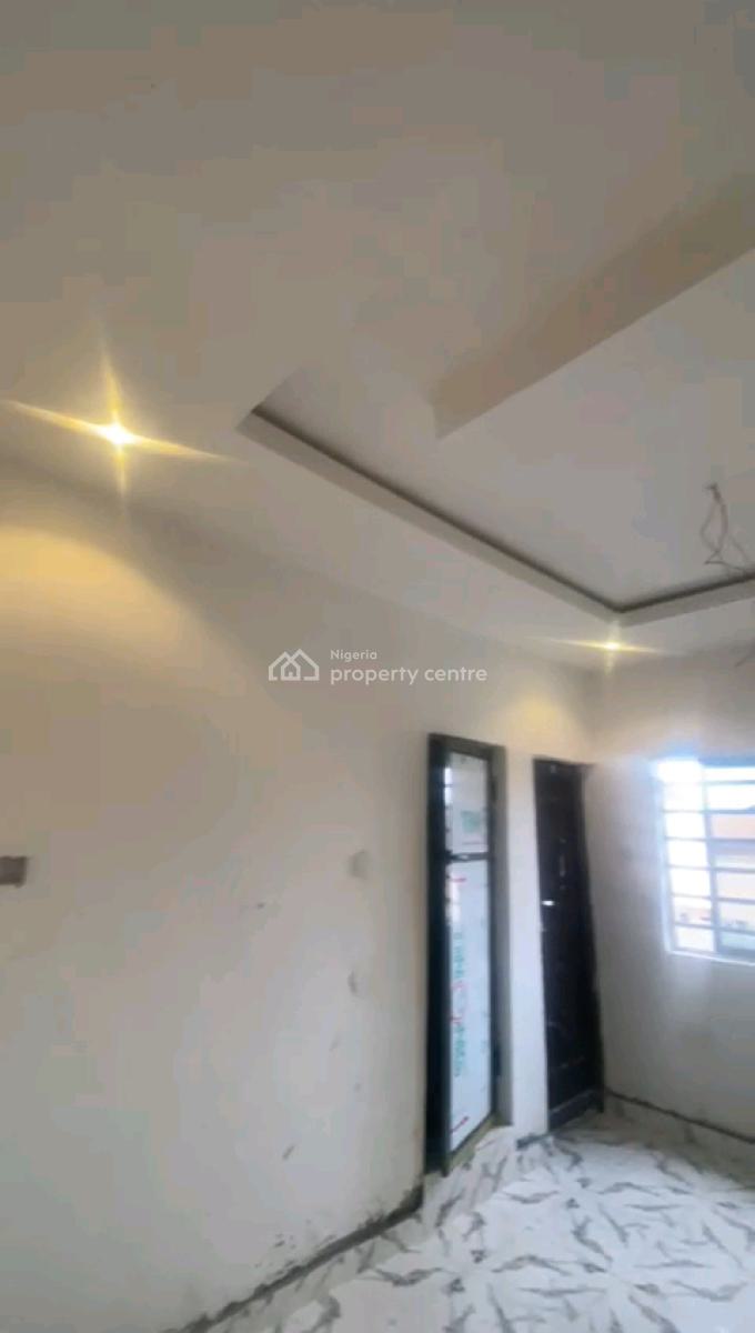Newly Built, Spacious 2-bedroom Upflat, Off Pedro Road, Gbagada, Lagos, Flat / Apartment for Sale
