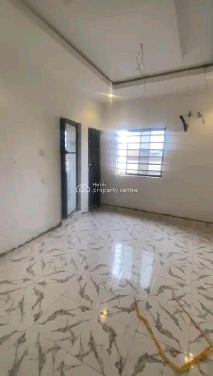 Newly Built, Spacious 2-bedroom Upflat, Off Pedro Road, Gbagada, Lagos, Flat / Apartment for Sale