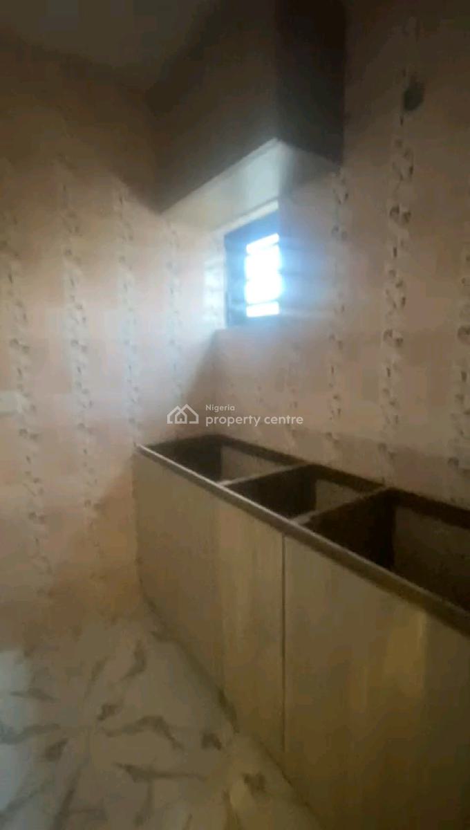 Newly Built, Spacious 2-bedroom Upflat, Off Pedro Road, Gbagada, Lagos, Flat / Apartment for Sale