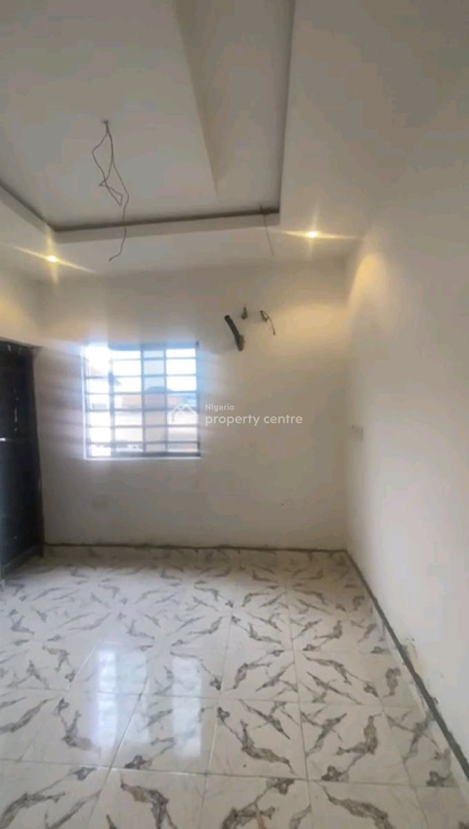 Newly Built, Spacious 2-bedroom Upflat, Off Pedro Road, Gbagada, Lagos, Flat / Apartment for Sale