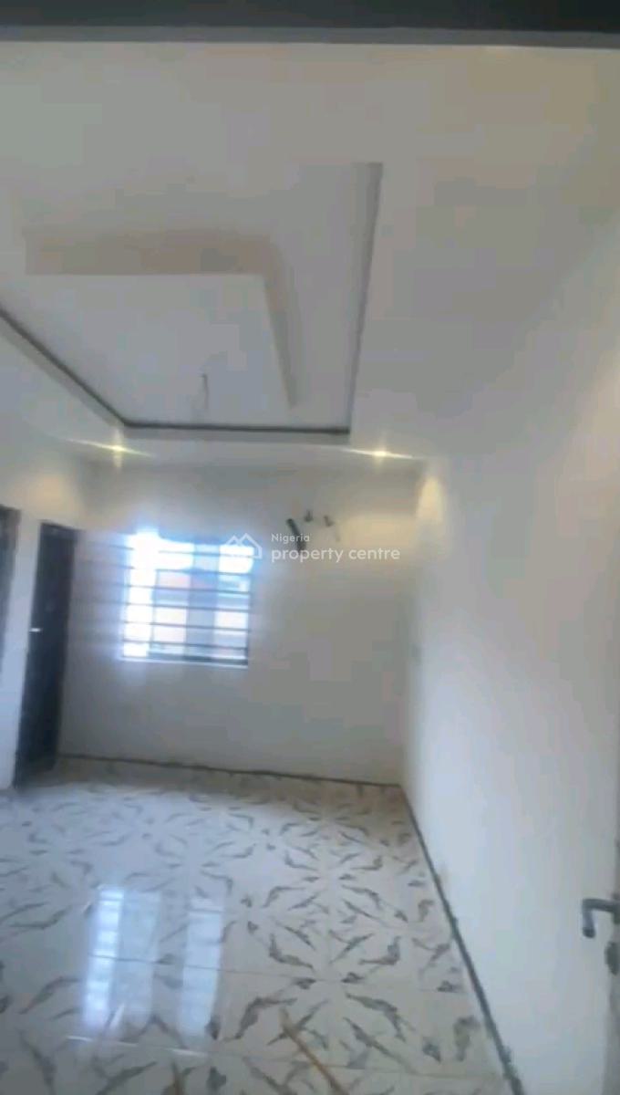 Newly Built, Spacious 2-bedroom Upflat, Off Pedro Road, Gbagada, Lagos, Flat / Apartment for Sale