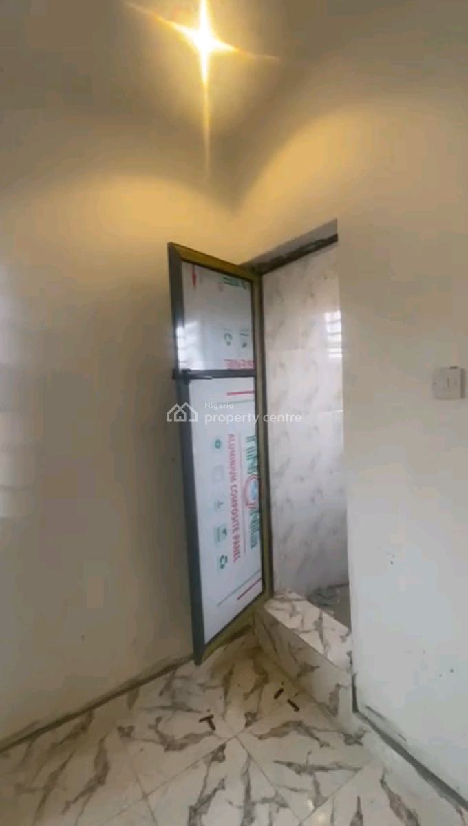 Newly Built, Spacious 2-bedroom Upflat, Off Pedro Road, Gbagada, Lagos, Flat / Apartment for Sale