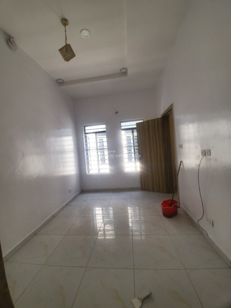 1 Room Shared Kitchen Apartment, Oral Estate, Lekki, Lagos, Self Contain (single Rooms) for Rent