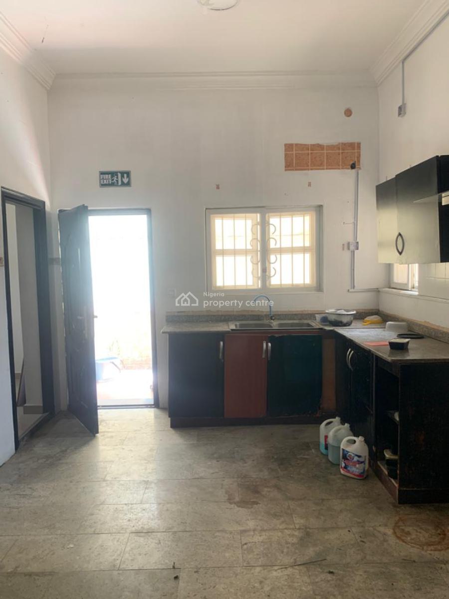 Self Serviced 4 Bedroom Semi Detached Duplex with Bq in a Gated Estate, Lekki Phase 1, Lekki, Lagos, Semi-detached Duplex for Rent