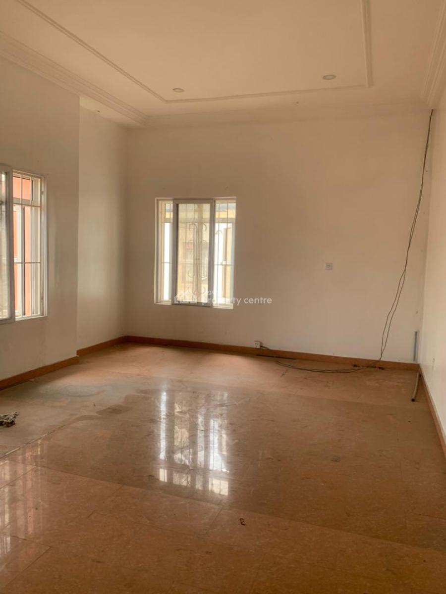 Self Serviced 4 Bedroom Semi Detached Duplex with Bq in a Gated Estate, Lekki Phase 1, Lekki, Lagos, Semi-detached Duplex for Rent
