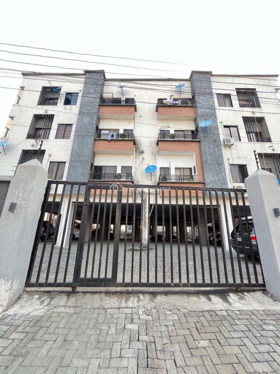 2 Bedroom Apartment in a Secured Estate, Osapa, Lekki, Lagos, Flat / Apartment for Rent