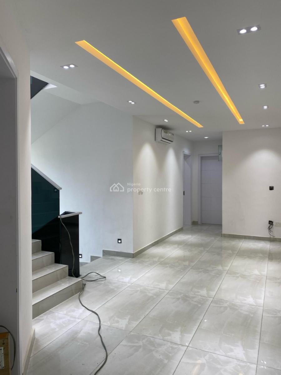 Luxury 4-bedroom Semi-detached  Fully Fitted with Modern Facilities, Cowrie Creek estate, Ikate By Spar Supermarket Road, Ikate, Lekki, Lagos, Semi-detached Duplex for Sale