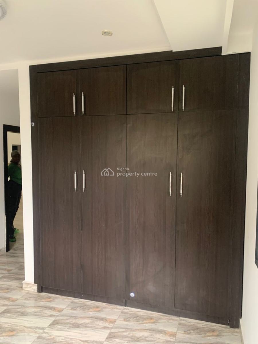 Luxurious & Spacious Three(3) Bedroom Apartment with Bq, Old Ikoyi, Ikoyi, Lagos, Flat / Apartment for Rent