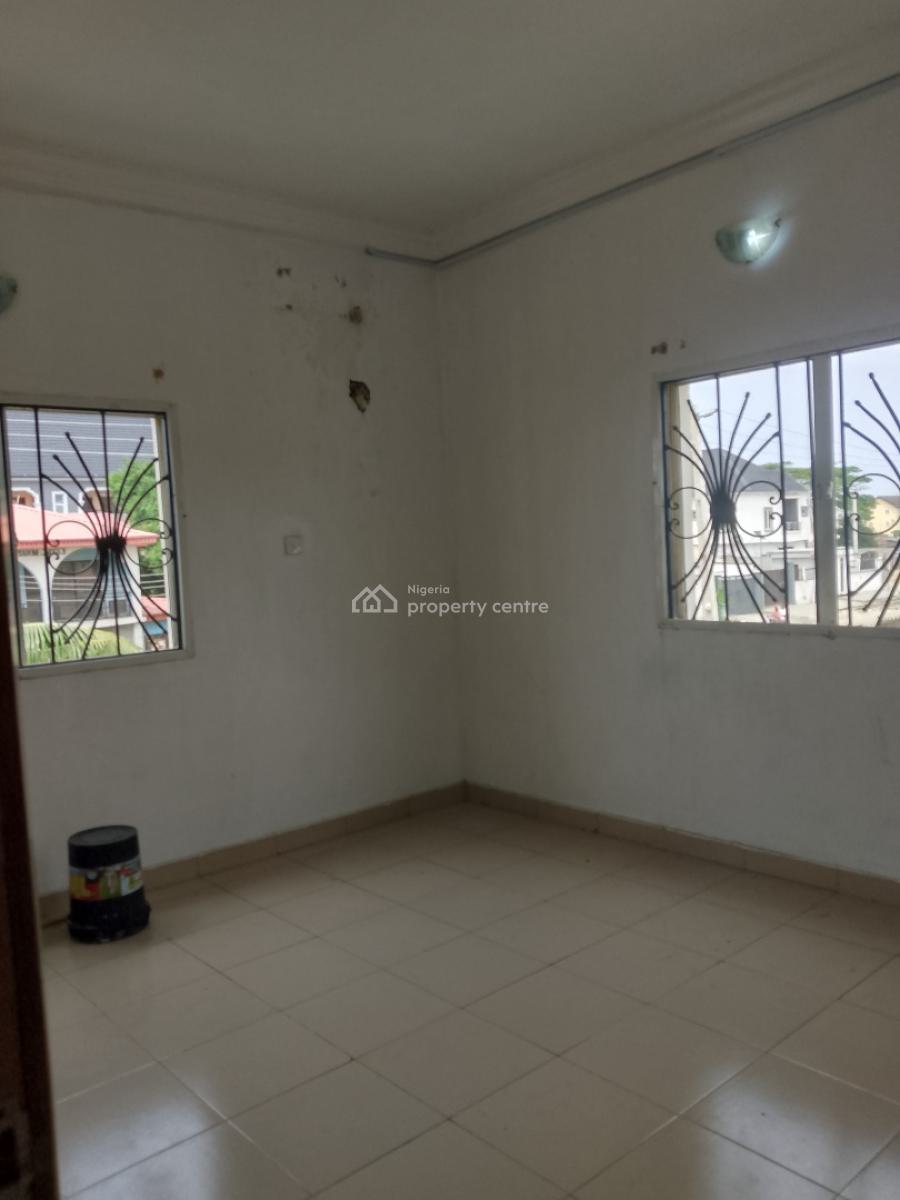 Very Spacious 3bedroom Flats Apartments, Ilaje Mobile Road, Ajah, Lagos, Flat / Apartment for Rent