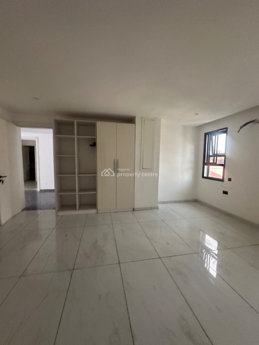 Standard 4-bedroom Terrace With2 Bq, Off. Macdonald Road, Ikoyi, Lagos, Terraced Duplex for Rent