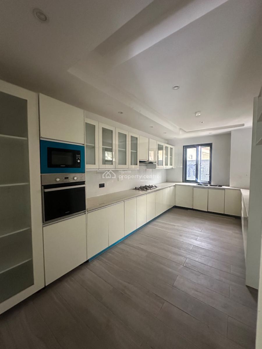 Standard 4-bedroom Terrace With2 Bq, Off. Macdonald Road, Ikoyi, Lagos, Terraced Duplex for Rent