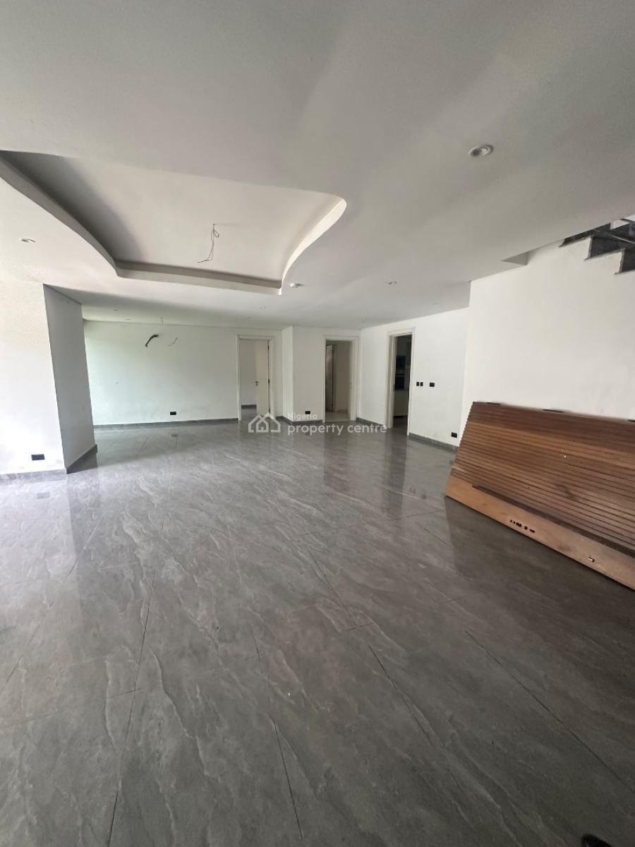 Standard 4-bedroom Terrace With2 Bq, Off. Macdonald Road, Ikoyi, Lagos, Terraced Duplex for Rent