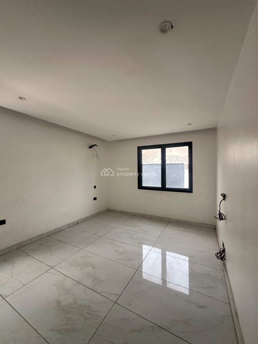 Standard 4-bedroom Terrace With2 Bq, Off. Macdonald Road, Ikoyi, Lagos, Terraced Duplex for Rent