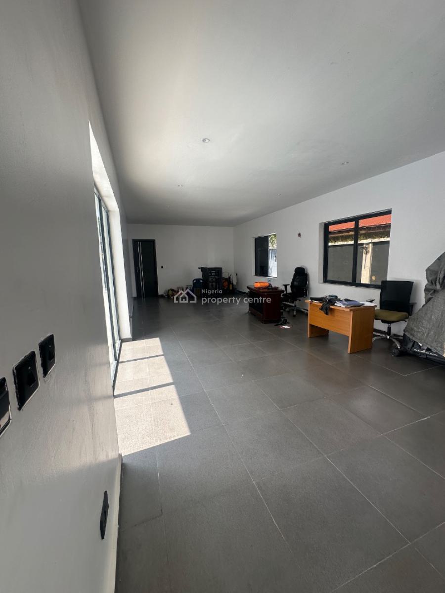 Standard 4-bedroom Terrace With2 Bq, Off. Macdonald Road, Ikoyi, Lagos, Terraced Duplex for Rent